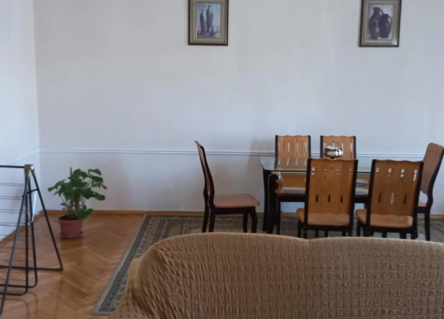 Neftiannikov Avenue Apartment Baku