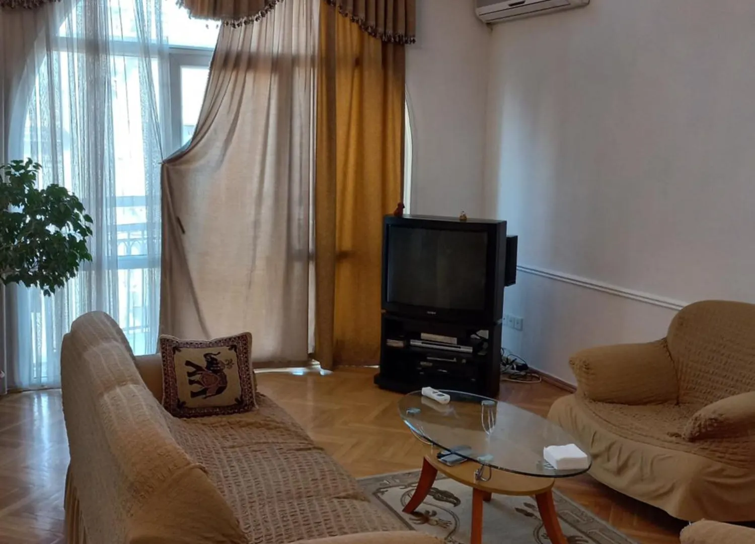 Neftiannikov Avenue Apartment Baku Azerbaijan