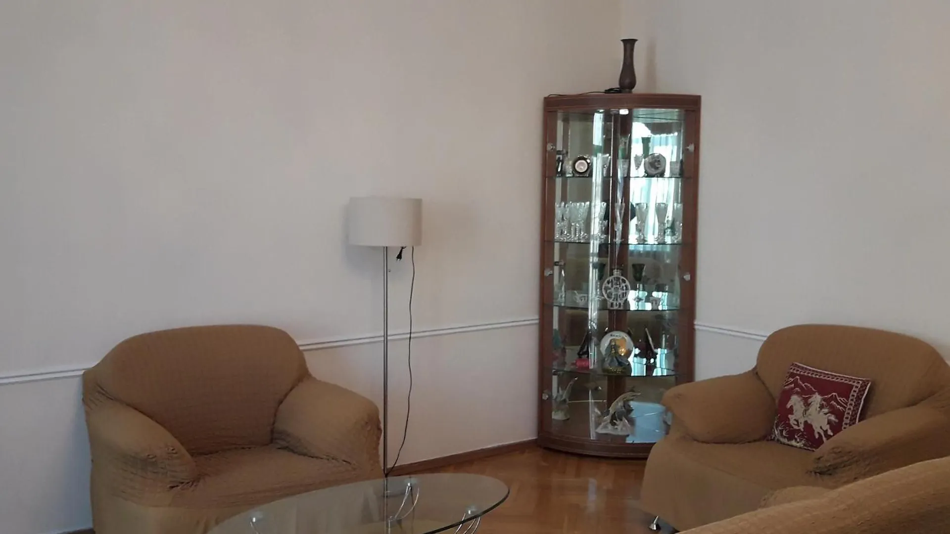 Neftiannikov Avenue Apartment Baku Azerbaijan