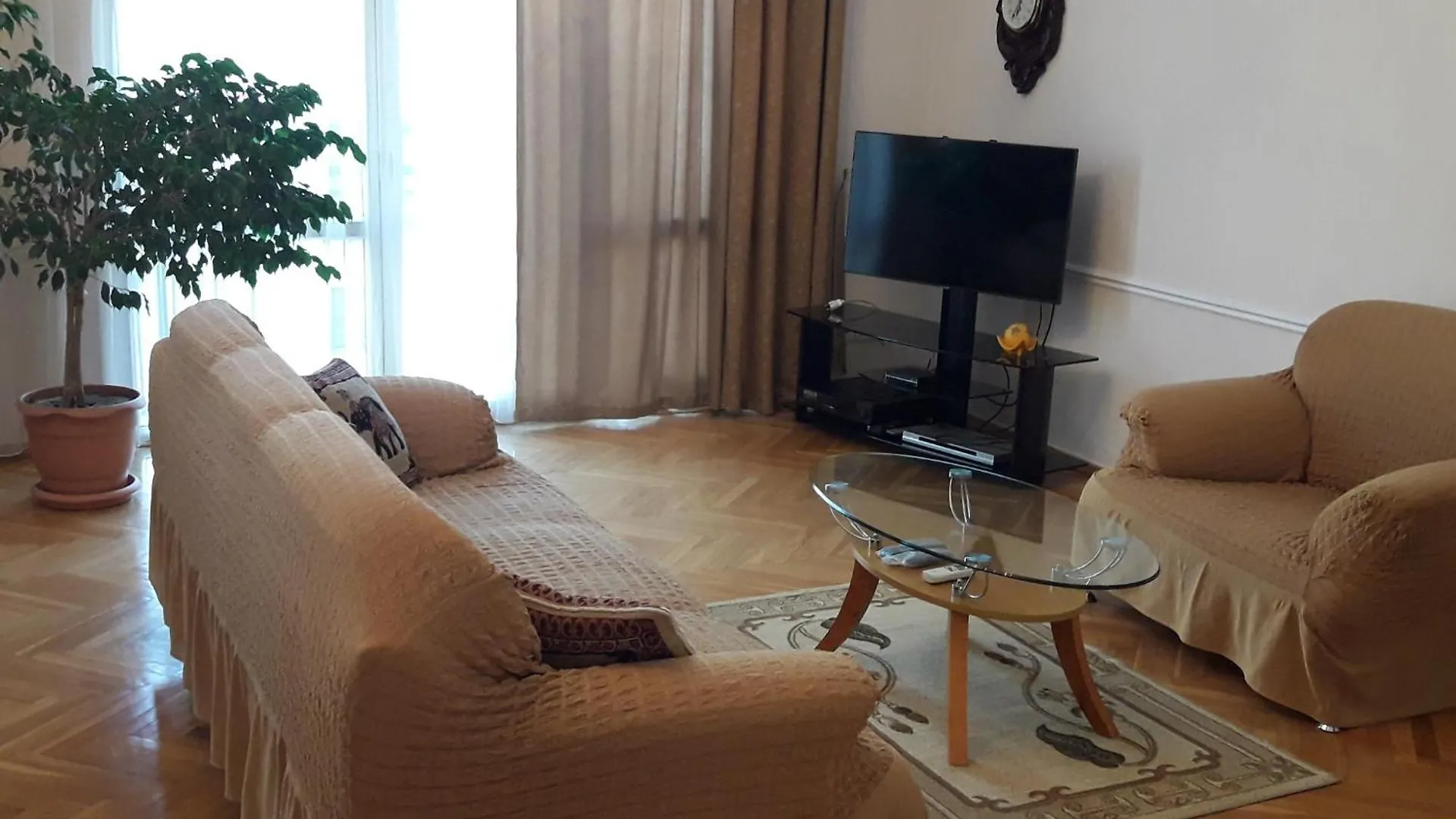 Neftiannikov Avenue Apartment Baku Azerbaijan