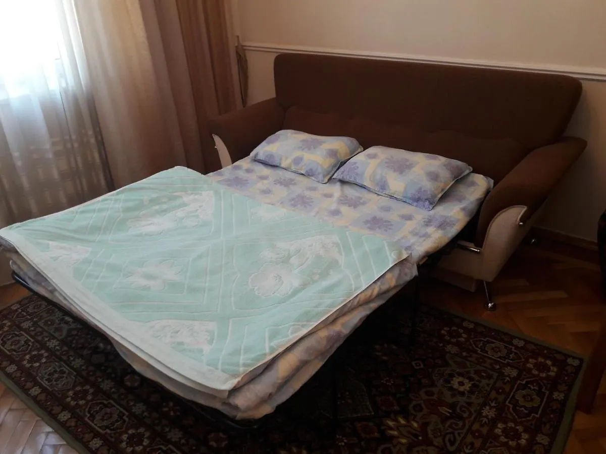 Neftiannikov Avenue Apartment Baku